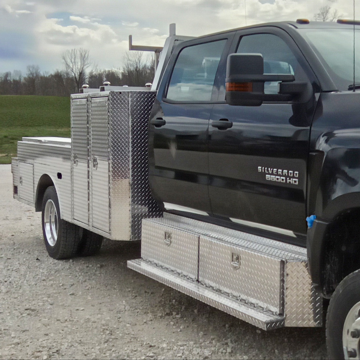 Aluminum Truck Bodies Manufacturing near Loogootee, IN